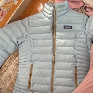 Patagonia Women's Sky Blue Puffer Coat